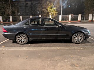 2000 Mercedes-Benz S-Класс 320 IV (W220), синий, 700000 рублей, вид 4