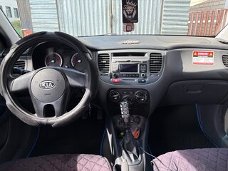 2009 Kia Rio II Рестайлинг, серебристый, 370000 рублей, вид 5