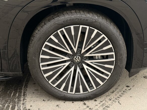 2026 Volkswagen ID.Era 9X 65.2 kWh, чёрный, 10900000 рублей - вид 4