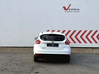 2017 Ford Focus III Рестайлинг, белый, 770000 рублей, вид 4