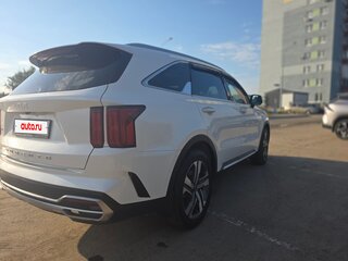 2022 Kia Sorento IV, белый, 4050000 рублей, вид 4