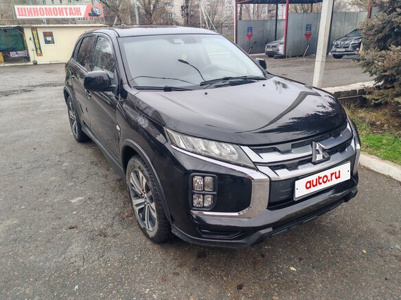 2020 Mitsubishi Outlander Sport I Рестайлинг 3, чёрный, 1749000 рублей - вид 2