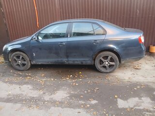 2010 Volkswagen Jetta V, серый, 300000 рублей, вид 5