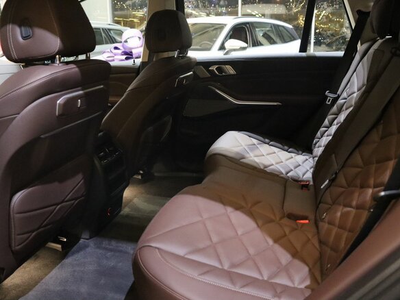 2025 BMW X5 Long 30Li IV (G05/G18) Рестайлинг, чёрный, 10650000 рублей - вид 13