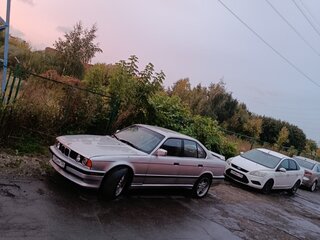 1992 BMW 5 серии 520i III (E34), серебристый, 350000 рублей, вид 4