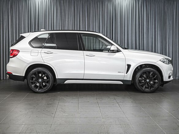 2015 BMW X5 35i III (F15), белый, 2575000 рублей - вид 4