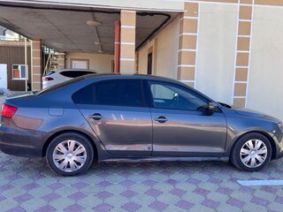 2010 Volkswagen Jetta VI, серый, 700000 рублей, вид 3