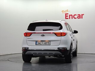 2021 Kia Sportage IV Рестайлинг, белый, 1859000 рублей, вид 4