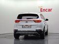 2021 Kia Sportage IV Рестайлинг, белый, 1859000 рублей - вид 3