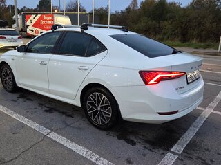 2021 Skoda Octavia IV (A8), белый, 2000000 рублей, вид 5