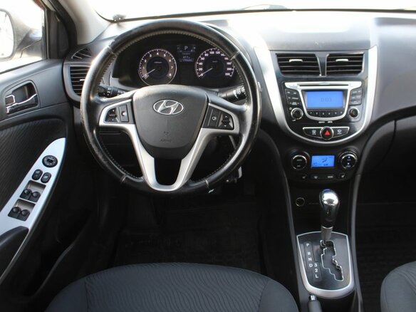 2011 Hyundai Solaris I, серебристый, 795000 рублей - вид 15