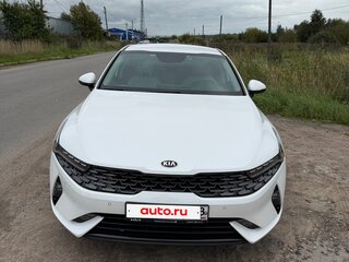 2021 Kia K5 III, белый, 2550000 рублей, вид 2