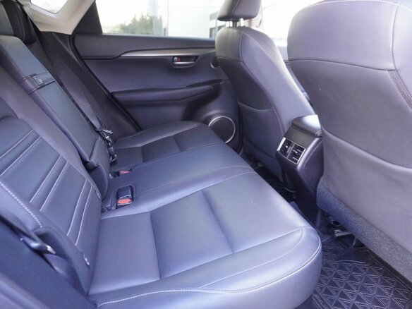 2016 Lexus NX 200 I, чёрный, 2650000 рублей - вид 9