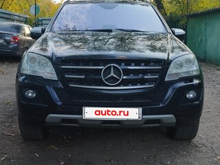 2009 Mercedes-Benz M-Класс 350 II (W164) Рестайлинг, чёрный, 950000 рублей, вид 3