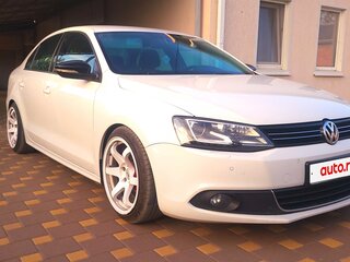 2013 Volkswagen Jetta VI, белый, 1330000 рублей, вид 3