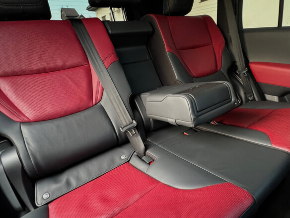 2023 Toyota Land Cruiser 300 Series, чёрный, 11150000 рублей - вид 23