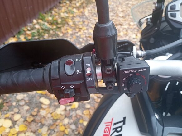2011 Triumph Tiger 800, белый, 550000 рублей - вид 8