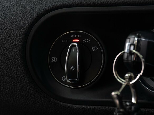 2018 Porsche Macan I, коричневый, 4269000 рублей - вид 20