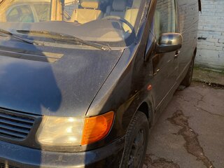 2000 Mercedes-Benz V-Класс 280 I (W638), чёрный, 650000 рублей, вид 1