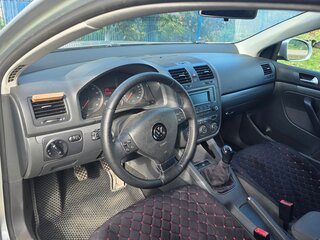 2009 Volkswagen Jetta V, серебристый, 500000 рублей, вид 5