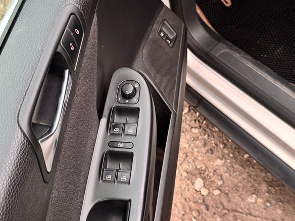2010 Volkswagen Passat B6, серый, 750000 рублей - вид 20