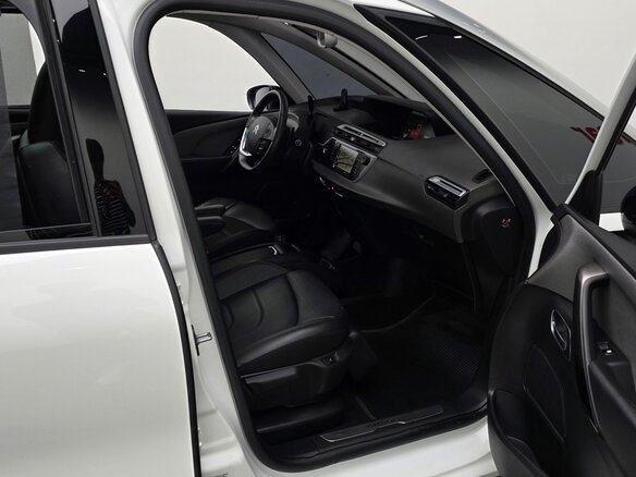 2021 Citroen C4 SpaceTourer Grand I, белый, 1470017 рублей - вид 8