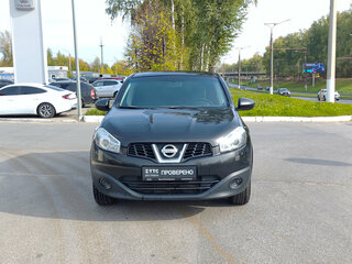 2013 Nissan Qashqai I Рестайлинг, чёрный, 699000 рублей, вид 2