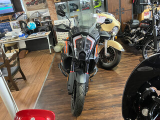 2022 KTM 1290 Super Adventure S, оранжевый, 1440000 рублей, вид 4