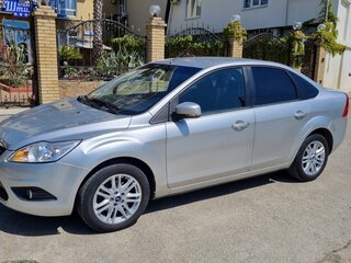 2008 Ford Focus II Рестайлинг, серебристый, 650000 рублей, вид 4