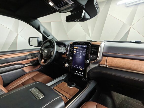2023 Ram 1500 Crew Cab V, чёрный, 8351000 рублей - вид 12