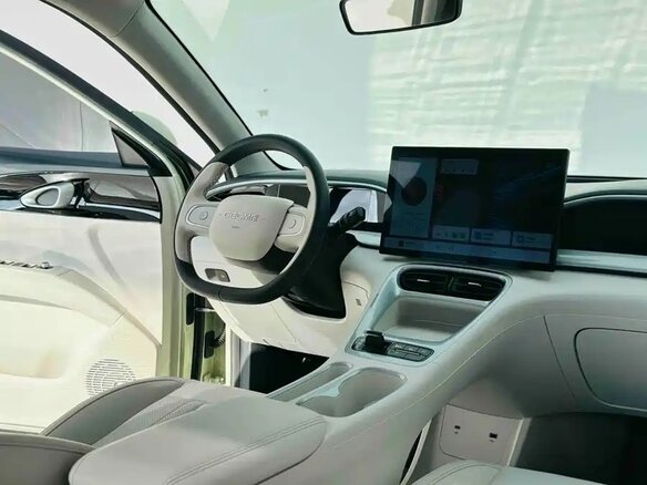 2025 Geely Geome Xingyuan 40.16 kWh, зелёный, 1588011 рублей - вид 15