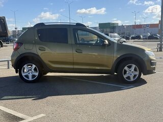2017 Renault Sandero Stepway II, зелёный, 900000 рублей, вид 4