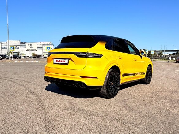 2019 Porsche Cayenne III, жёлтый, 4990000 рублей - вид 22