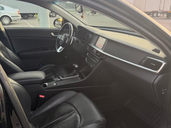 2018 Kia Optima IV Рестайлинг, чёрный, 2100000 рублей - вид 6