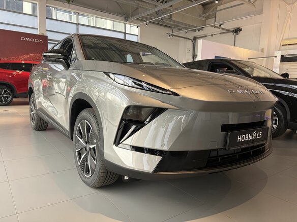 2026 Omoda C5 II, серебристый, 2629000 рублей - вид 2