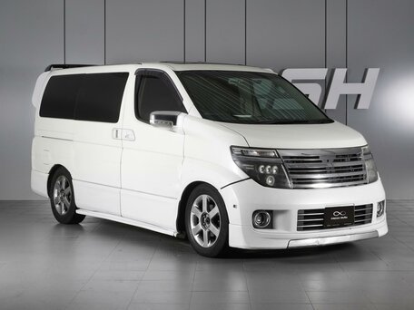 Nissan Elgrand II (E51)