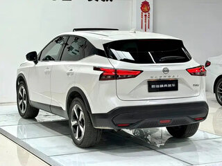 2023 Nissan Qashqai III, белый, 1610190 рублей, вид 4
