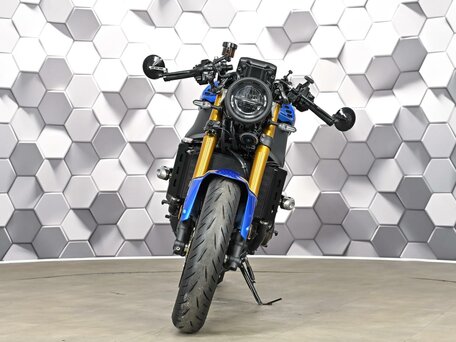 2022 Yamaha XSR900, синий, 1077000 рублей, вид 5