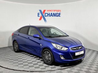 2013 Hyundai Solaris I, синий, 639000 рублей, вид 3