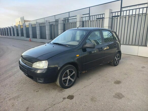 2010 Lada (ВАЗ) Kalina I, чёрный, 181000 рублей
