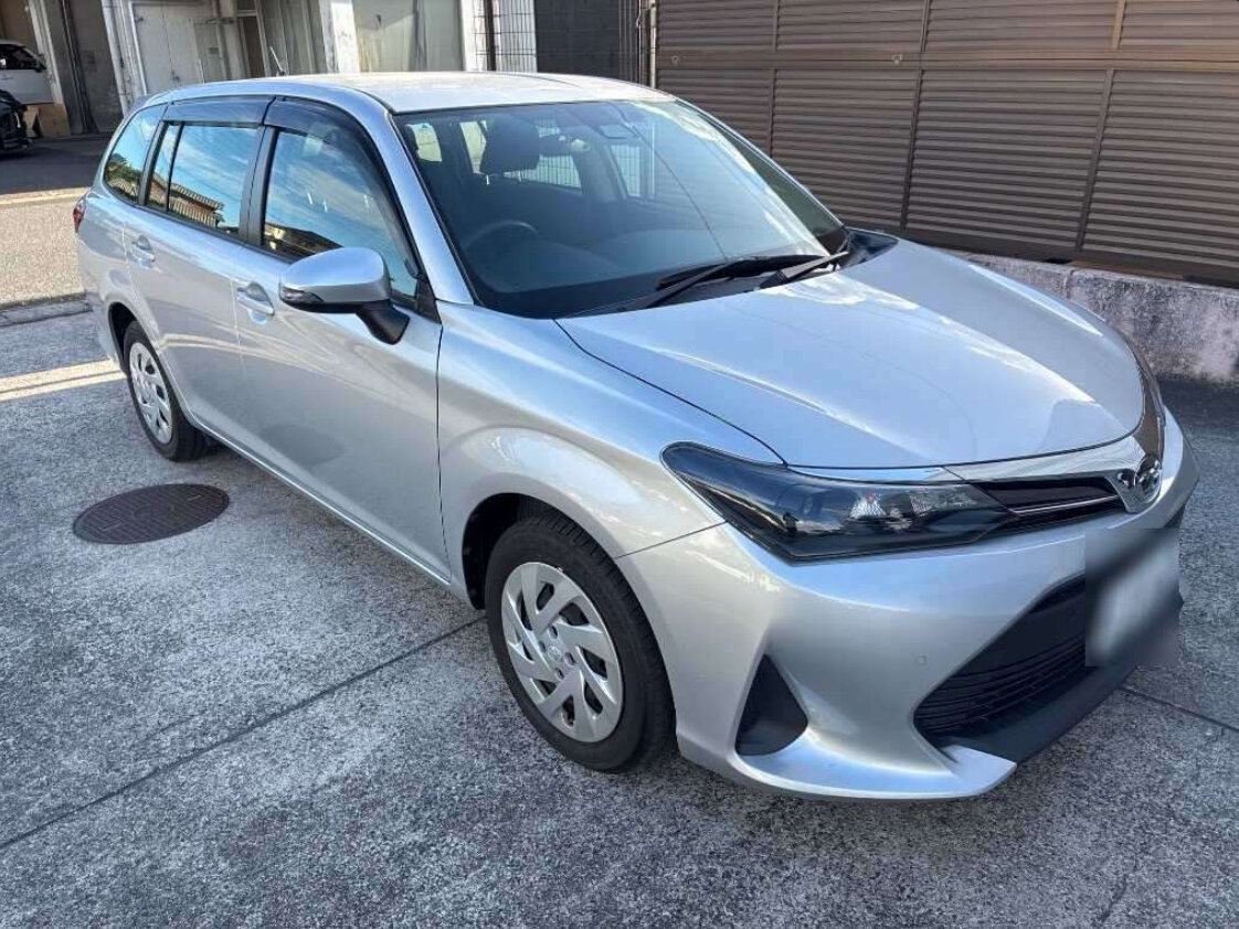 Открыть фотографии: Toyota Corolla XI (E160, E170) Рестайлинг 2