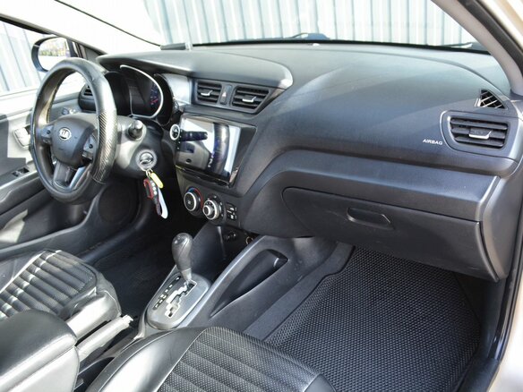 2013 Kia Rio III, бежевый, 619999 рублей - вид 13
