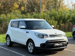 2017 Kia Soul II Рестайлинг, белый, 1360000 рублей, вид 4