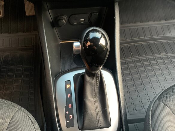 2016 Kia Rio III Рестайлинг, серебристый - вид 24