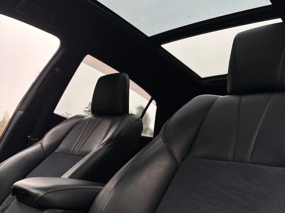 2017 Toyota Harrier III (XU60) Рестайлинг, чёрный, 2980000 рублей - вид 28