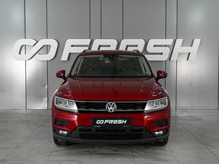 2020 Volkswagen Tiguan II, красный, 2389000 рублей, вид 3