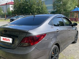 2014 Hyundai Solaris I, серый, 900000 рублей, вид 4