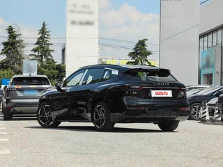 2026 Lynk & Co 07 GT I Рестайлинг, чёрный, 4304000 рублей, вид 4