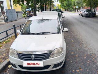 2013 Renault Logan I Рестайлинг, белый, 380000 рублей, вид 1
