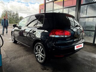 2012 Volkswagen Golf VI, чёрный, 840000 рублей, вид 5